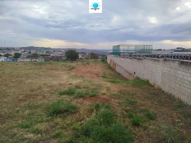 Imagem: O terreno possui 4.316m² de Área e está localizado em