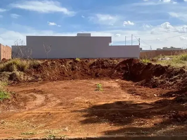 Imagem 4: Imóvel para Venda Possui 252 Metros Quadrados em Jardim Scala - Trindade - Go