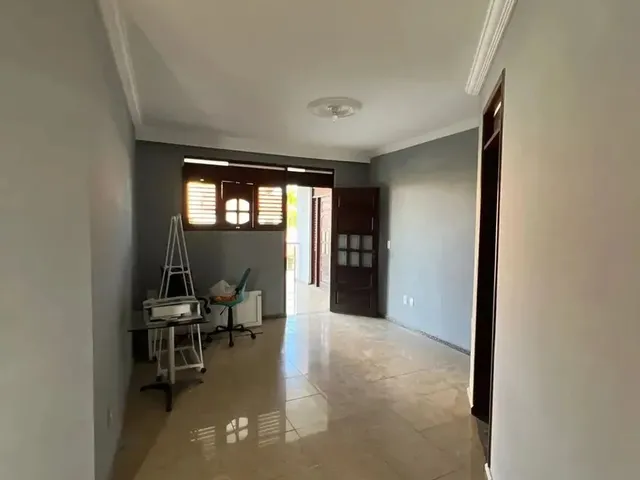Imagem 8: Imóvel para Aluguel com 270 Metros Quadrados com 4 Quartos em Cabo Branco - João Pessoa