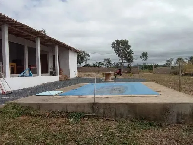 Imagem 11: Vendo Chácara com Piscina - 2.000 M² Localização: Saída para Juramento