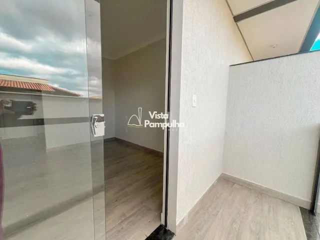 Imagem 2: Casa Geminada À Venda com 90 Metros Quadrados com 2 Quartos em Candelária - Belo