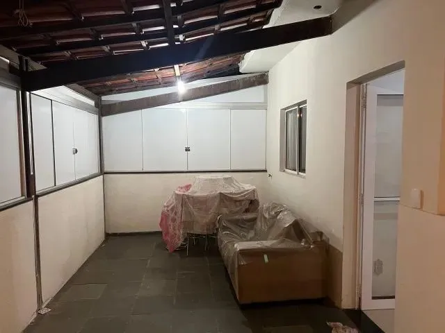 Imagem 2: Casa Espaçosa e Documentada - Aceita Financiamento e Permuta Casas, Carros e Apartamentos