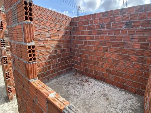 Imagem 4: Prédio em Via Principal do Bairro