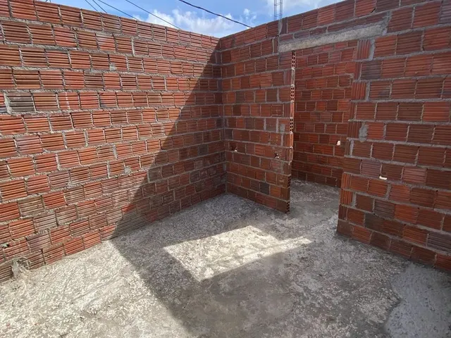 Imagem 7: Prédio em Via Principal do Bairro