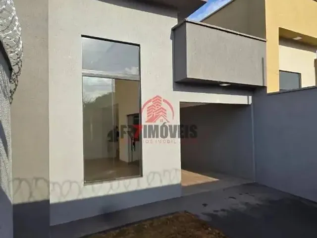 Imagem: Linda Casa! 2 Quartos Sendo 1S - Pé Direito