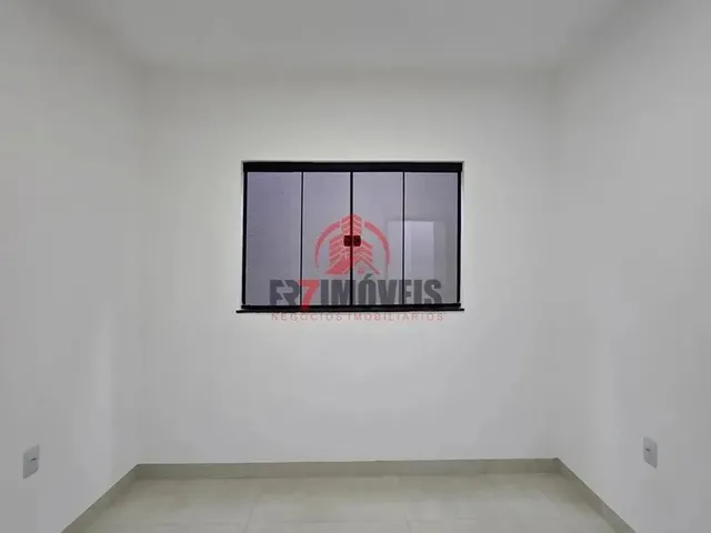 Imagem 7: Linda Casa! 2 Quartos Sendo 1S - Pé Direito Alto, Excelente Acabamento e Quintal - Jardim