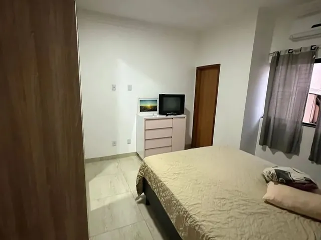 Imagem 14: Casa 3 Quartos Regiao Noroeste Casa de Rua com 3 Quarto(S) e 2 Banheiro(S) À Venda