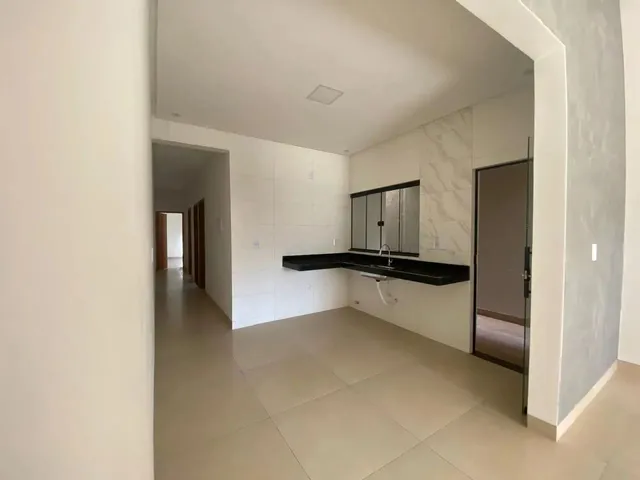 Imagem 8: Casa 3 Quartos - Parque Tremendão Casa de Rua com 3 Quarto(S) e 2 Banheiro(S) À Venda