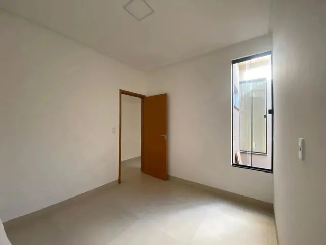 Imagem 9: Casa 3 Quartos - Parque Tremendão Casa de Rua com 3 Quarto(S) e 2 Banheiro(S) À Venda