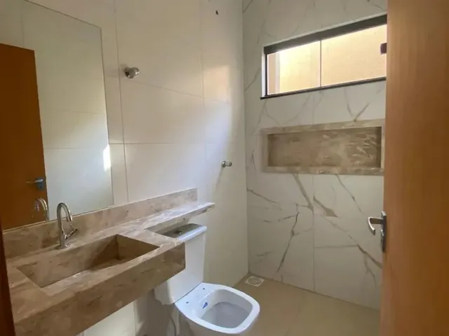 Imagem 4: Casa 3 Quartos - Parque Tremendão Casa de Rua com 3 Quarto(S) e 2 Banheiro(S) À Venda