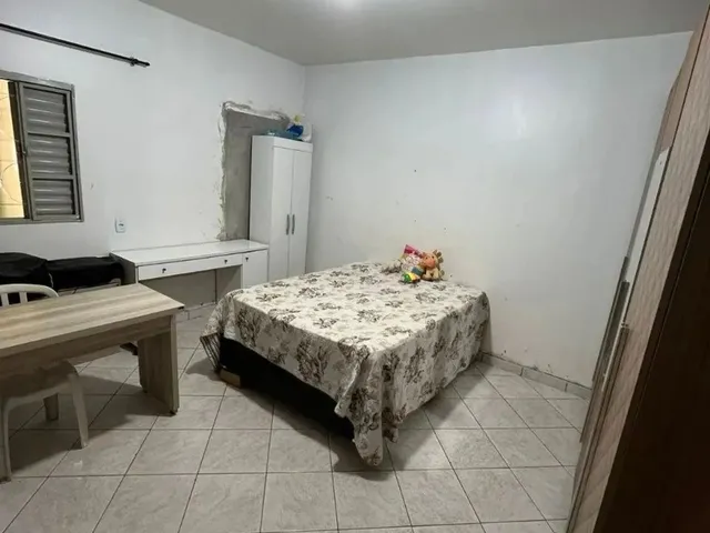 Imagem 2: Casa 2 Quartos 1 Suíte + Ponto Comercial