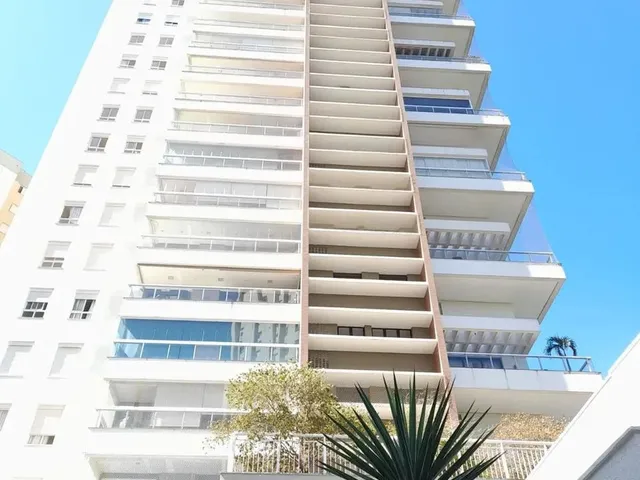 Imagem: Em Frente Ao Lago das Rosas com 4 Suites