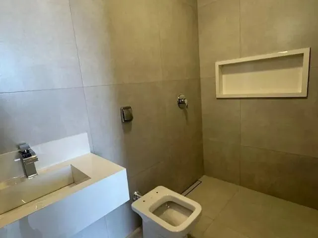 Imagem 14: Título: Sobrado Alto Padrão Jd. Vila Boa - 3 Suítes (Master C/ Hidro) - Piscina e Mini