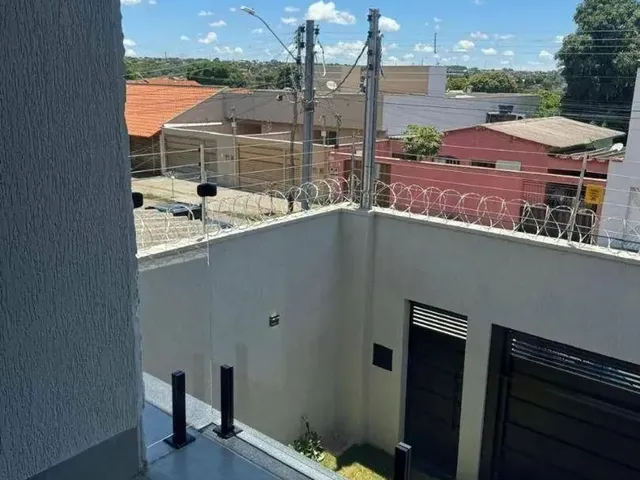 Imagem 8: Título: Sobrado Alto Padrão Jd. Vila Boa - 3 Suítes (Master C/ Hidro) - Piscina e Mini