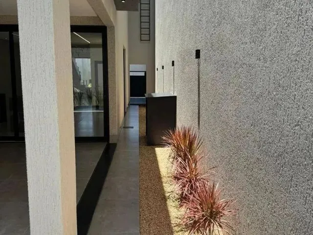 Imagem 3: Título: Sobrado Alto Padrão Jd. Vila Boa - 3 Suítes (Master C/ Hidro) - Piscina e Mini