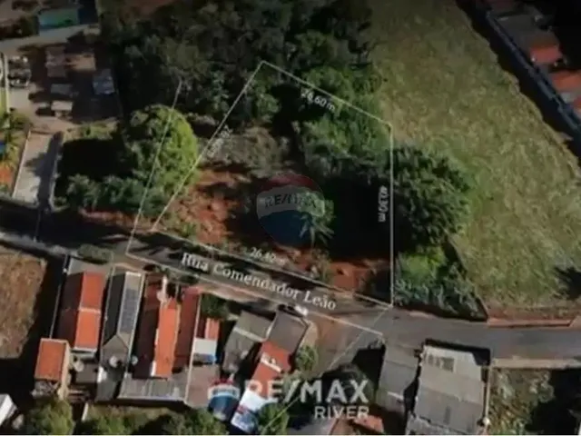 Imagem: O terreno possui 865m² de Área e está localizado em