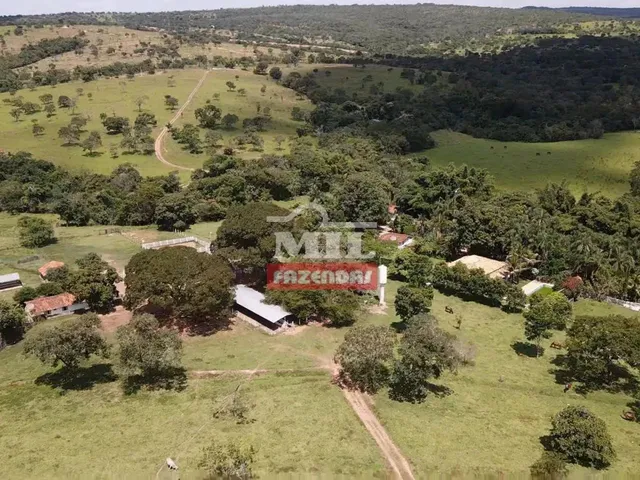Imagem: A fazenda possui 3 Dormitórios, 1 Suíte, 500m² de Área