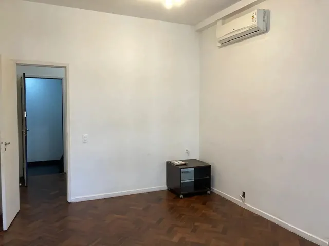 Imagem 3: Oportunidade Sala Comercial com Garagem em Um dos Melhores Pontos de Copacabana