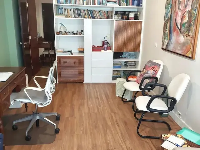 Imagem 2: Sala Comercial na Quadra da Praia