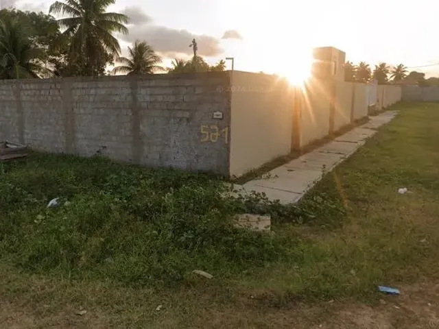 Imagem: O terreno possui 256m² de Área, Imóvel novo e está