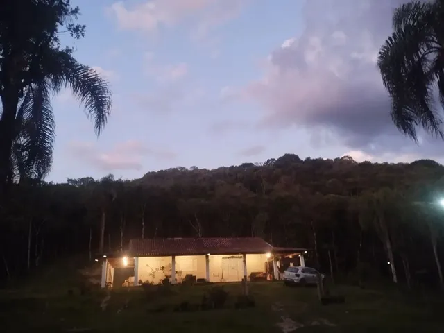 Imagem 14: Líquido Linda Chácara em Quatro Barras Torro