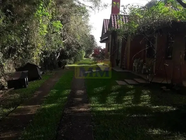 Imagem 6: Descubra Seu Refúgio Exclusivo em Pinhais: Chácara no Condomínio Greenfields