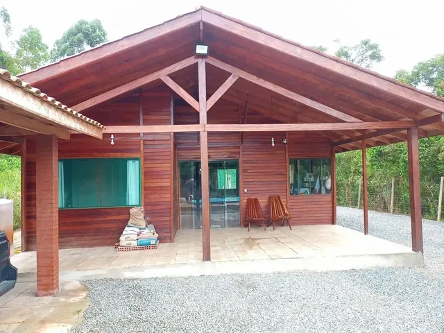 Imagem: Chácara na Lapa com 2.310M² com Piscina