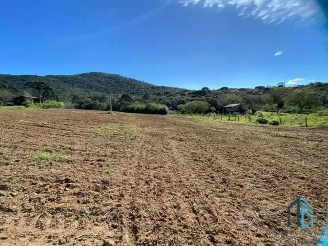 Imagem: Chácara a Venda, com 02 Excelente Barracões