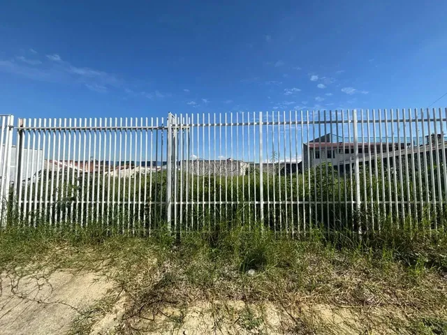 Imagem 3: Terreno À Venda com 903M² por R$ 1.400.000,00 no Bairro Emiliano Perneta - Pinhais / Pr