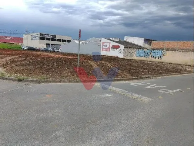 Imagem: Terrenos Comerciais de Esquina no Jd Guaraituba