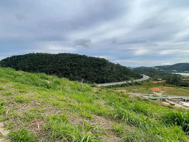 Imagem: Lote com 310 M², Vista Livre e Lazer Completo
