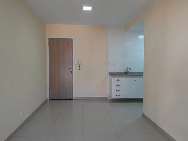 Imagem 4: 2 Quartos com Varanda, Vaga e Perto do Centro para Venda Ou Locação