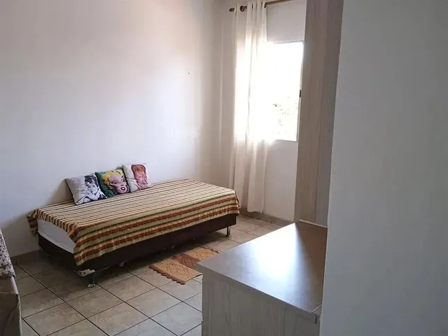 Imagem 15: Casa Residencial e Comercial com 460,33 M², 4 Quartos, Sendo 1 Suíte, Localizada No
