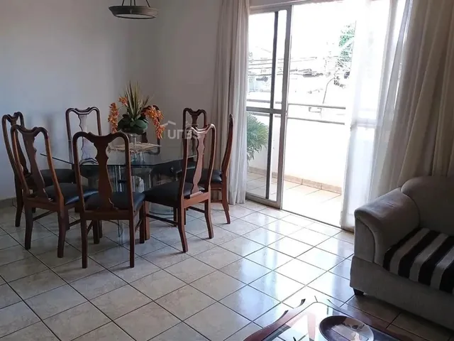 Imagem 5: Casa Residencial e Comercial com 460,33 M², 4 Quartos, Sendo 1 Suíte, Localizada No