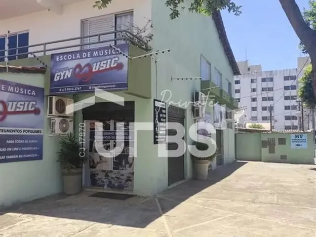 Imagem 2: Casa Residencial e Comercial com 460,33 M², 4 Quartos, Sendo 1 Suíte, Localizada No