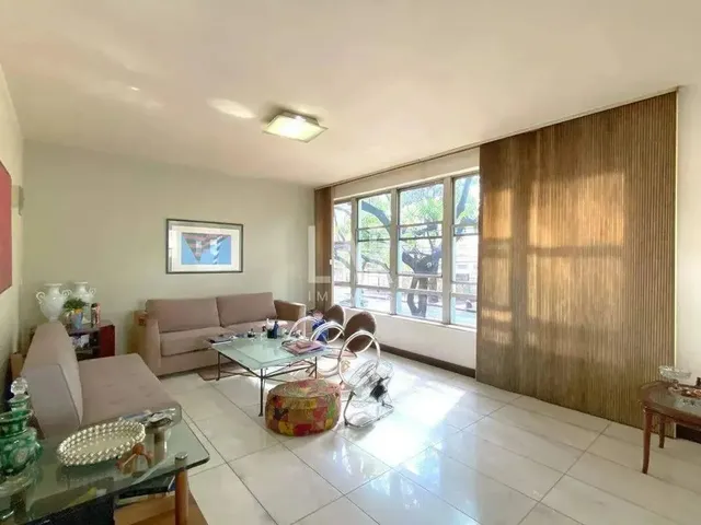Imagem: Apartamento À Venda com 4 Quartos, 2 Suites