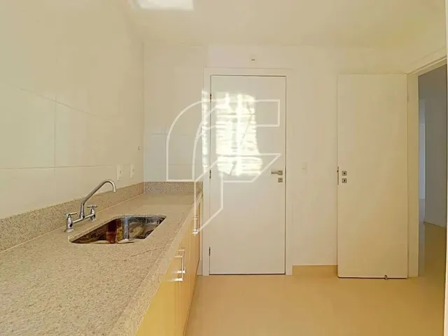 Imagem 8: Imóvel para Venda Possui 130 Metros Quadrados com 3 Quartos em Enseada Azul - Guarapari