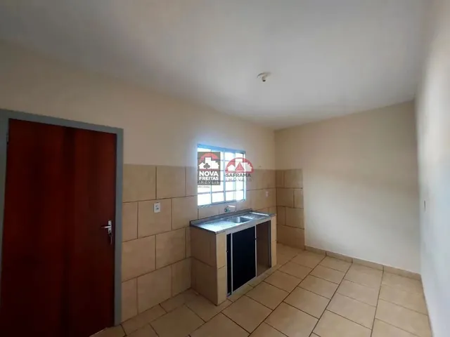 Imagem 2: Casa para Alugar no Bosque da Princesa - Pindamonhangaba/Sp