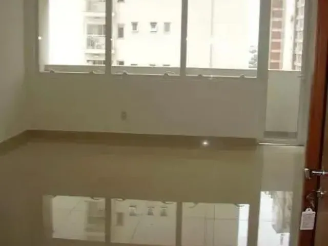 Imagem: Sala em Centro Comercial para Venda Possui