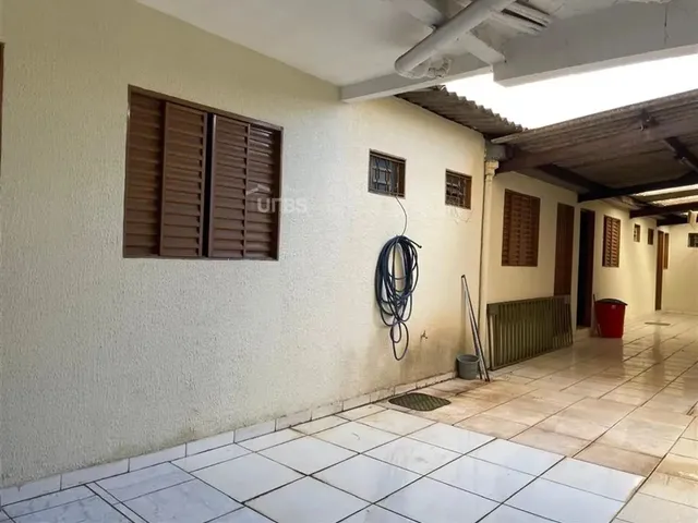 Imagem 13: Oportunidade Única: Imóvel Comercial Estratégico no Setor Pedro Ludovico, Goiânia!