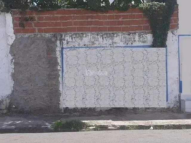 Imagem: Lote/Terreno À Venda, no Bairro Centro