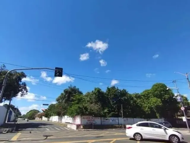 Imagem: Terreno Comercial para Locação Esquina