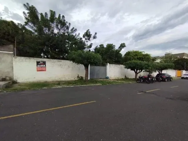 Imagem 1: Terreno na Zona Leste de Teresina