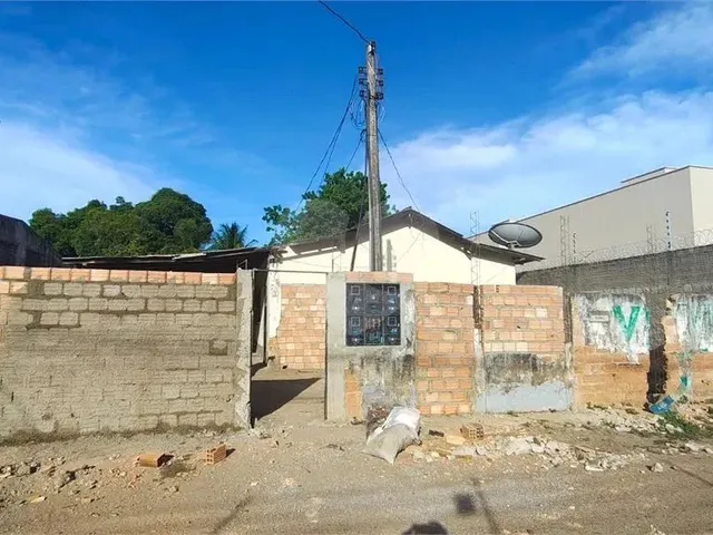 Imagem: Casa com 6 Quartos À Venda em São Vicente
