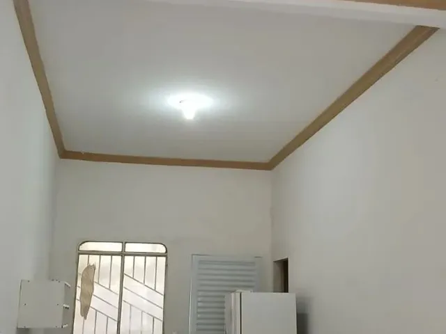 Imagem 6: Imóvel com Renda | Casa + 2 Kitnets + Prédio em Construção