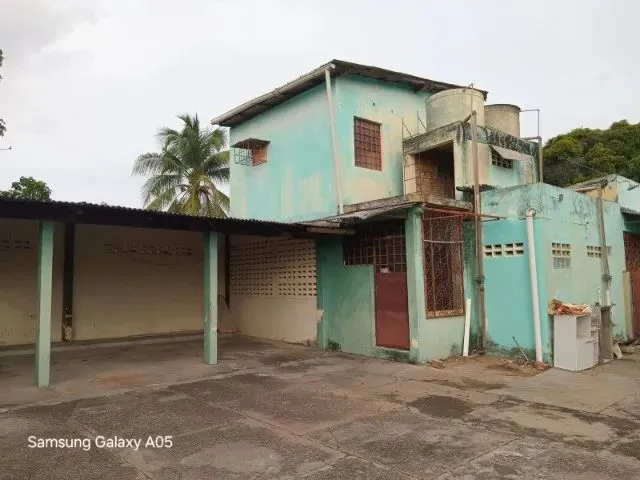 Imagem 4: Terreno com 4 Casas Excelente Oportunidade!
