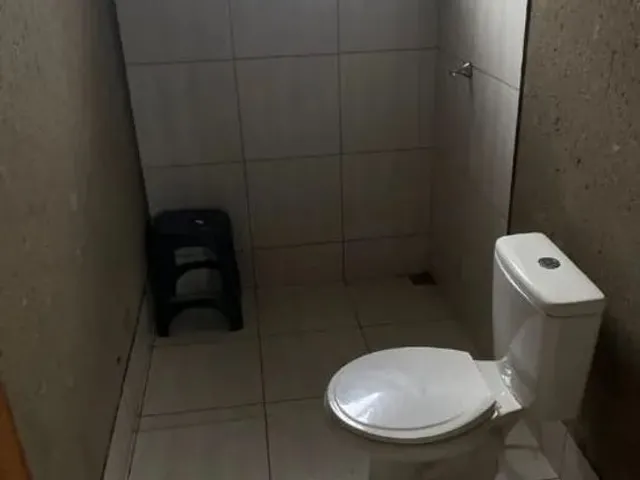 Imagem: Vendo Casa com 3 Quartos Sala Cozinha e