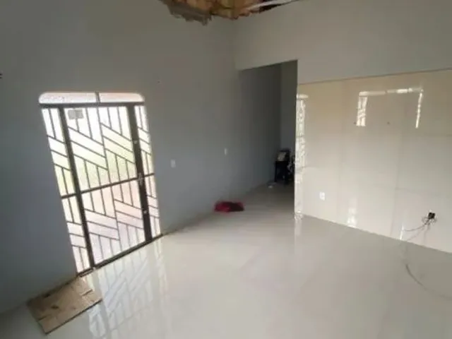 Imagem 2: Vendo Casa com 3 Quartos Sala Cozinha e Varanda. Ou Troca Contato Watts *75
