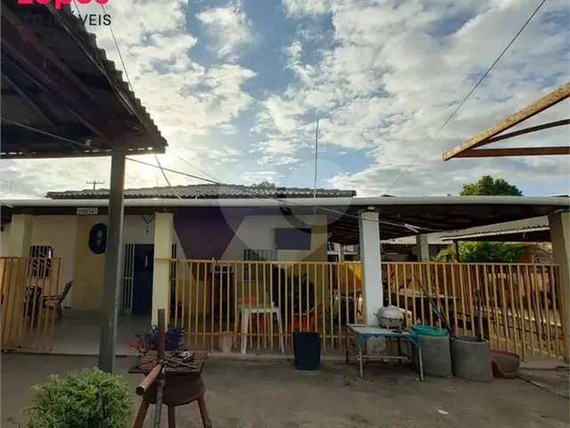 Imagem: Casa com 2 Quartos À Venda em Jardim Tropical