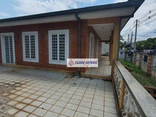 Imagem: Casa Atrás Shopping Estação, Flamboyant